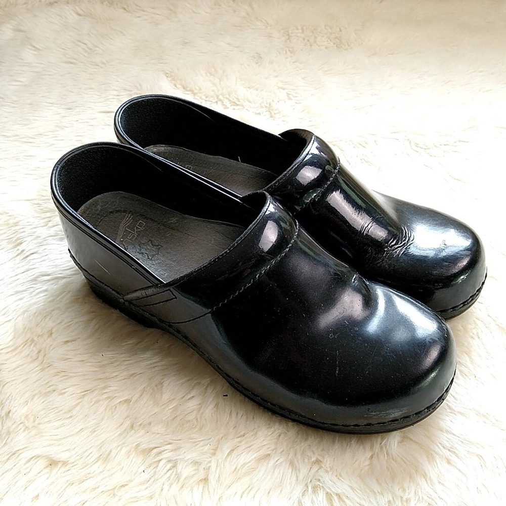 Dansko Professional Clogs Women 41 Black Patent Leather Slip Resistant Shoes